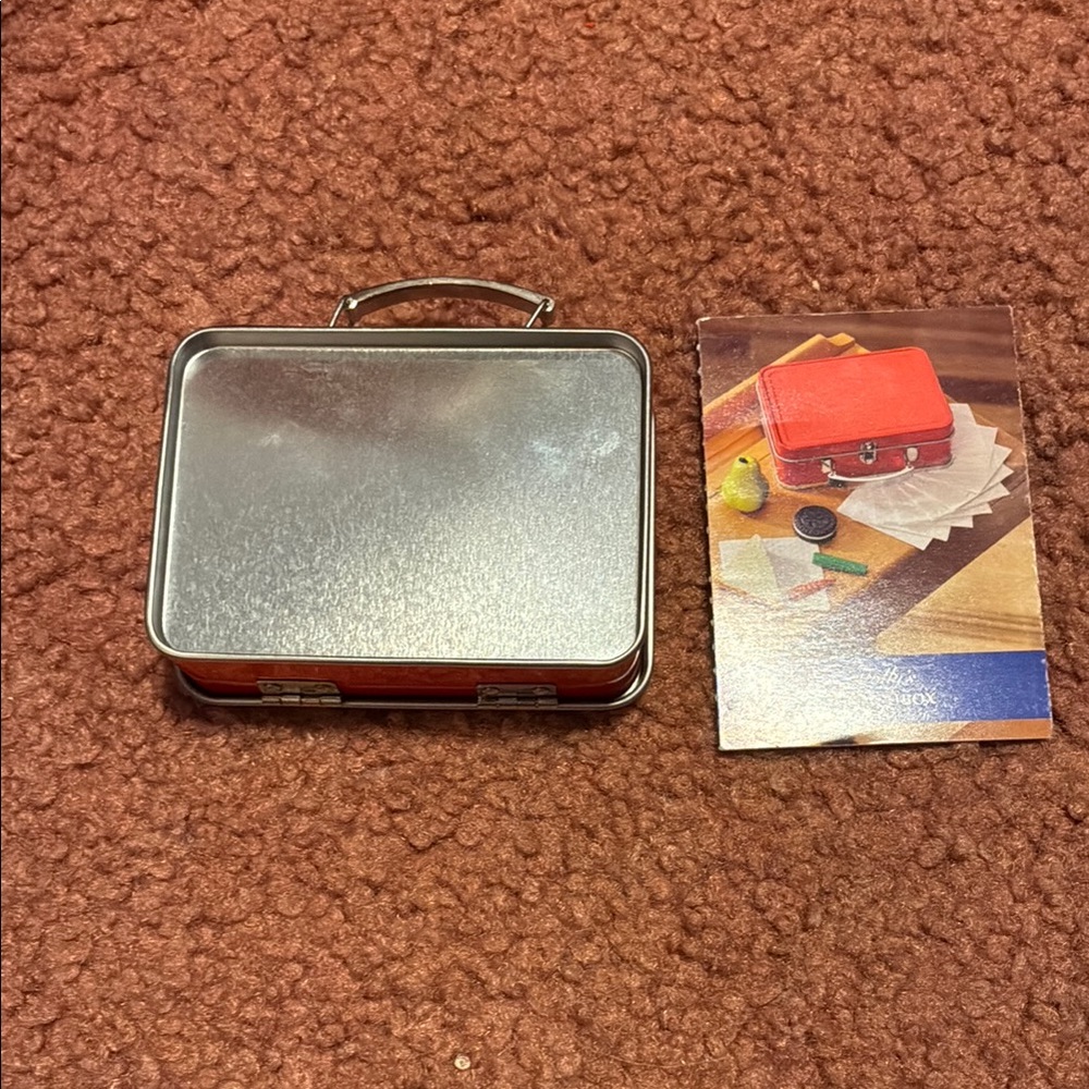 Vintage American Girl Molly’s Red Lunchbox - Picture 2 of 6